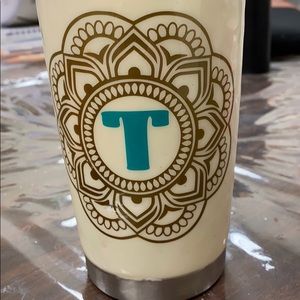 Meet your Posher, Tyna